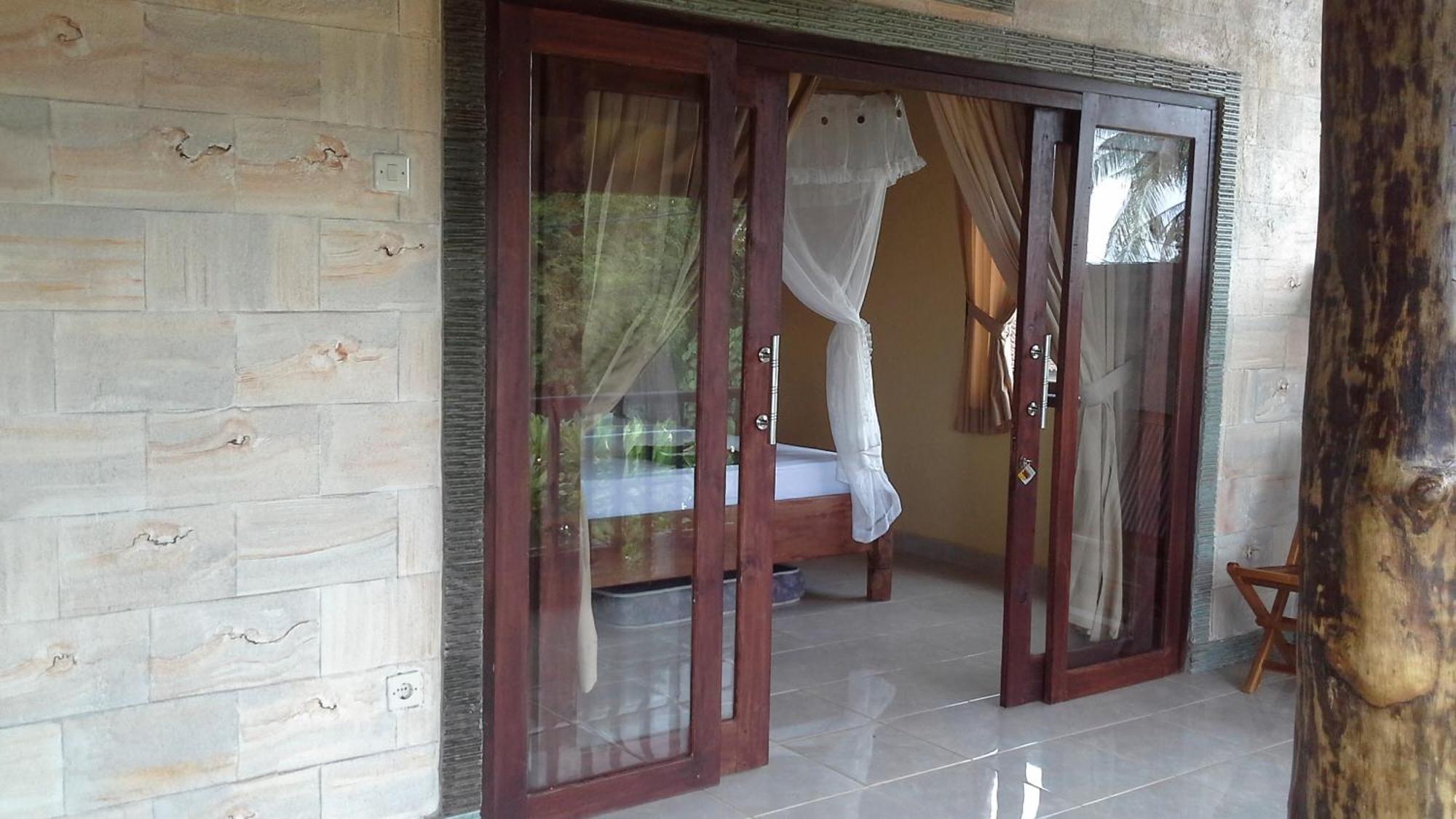 Rumahku Homestay Amed Cameră foto